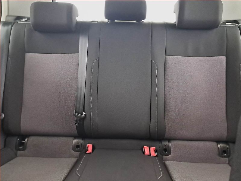 Volkswagen Golf (2014) 1.2 TSI - fotka 10 z 14