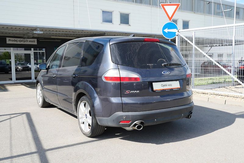 Ford S-MAX - fotka 3 z 6