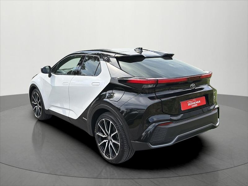 Toyota C-HR 2,0 Hybrid E-CVT AWD GR Sport - fotka 5 z 32