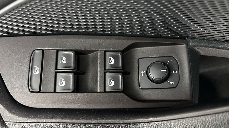 Škoda Octavia 2.0 TDI Ambition Combi - fotka 20 z 22