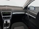 Škoda Octavia (2011) Ambiente 1.6 TDI, nová STK - náhled 8