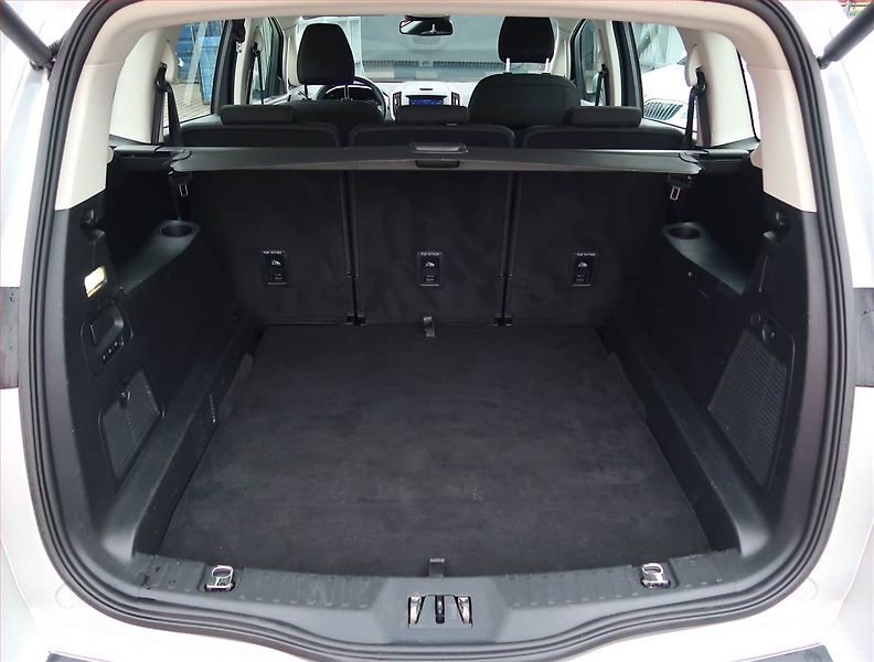 Ford S-MAX (2020) Titanium 2.0 TDCi, Automat - fotka 14 z 17