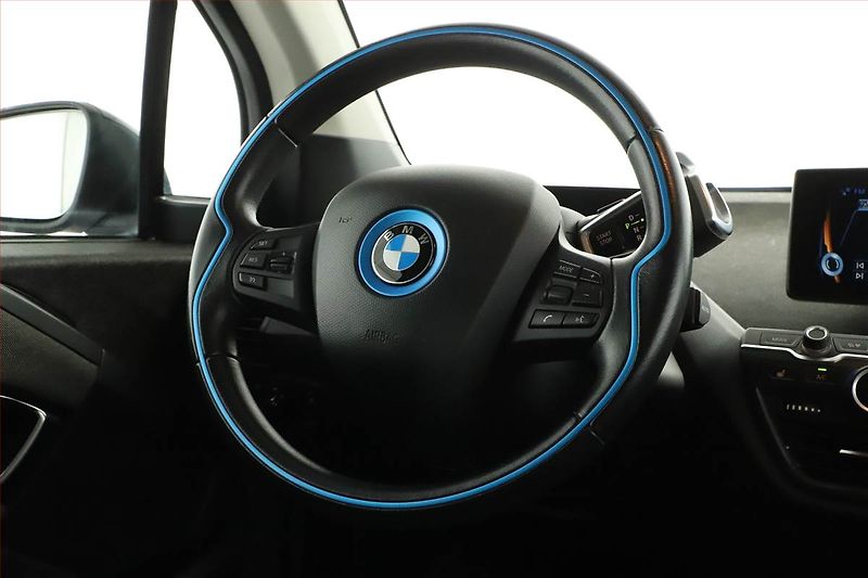 BMW i3 (2015) 60Ah BEV, SoH 82%, Automat - fotka 8 z 21