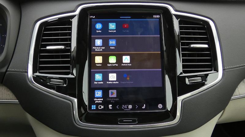 Volvo XC90 B5 AWD Plus Bright 7 míst - fotka 14 z 26