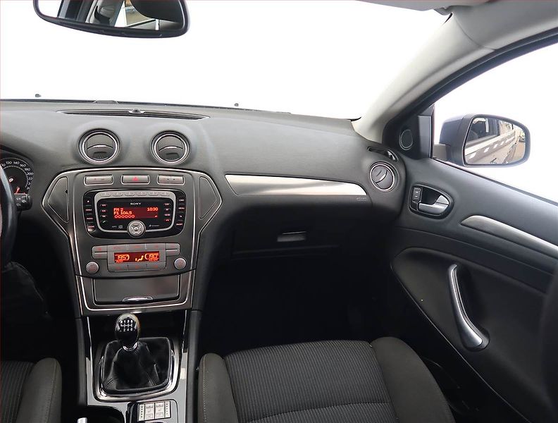 Ford Mondeo (2008) 2.0 TDCi, Serv.kniha - fotka 8 z 20