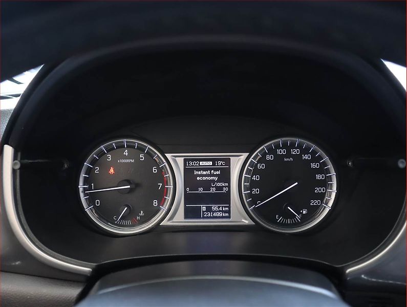 Suzuki Vitara (2016) 1.6 VVT, 4X4, Serv.kniha - fotka 11 z 19