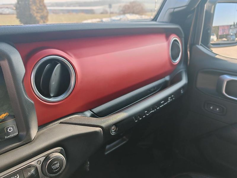 Jeep Wrangler 2.0T Rubicon,CZ,2xStřecha - fotka 29 z 43