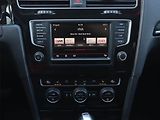 Volkswagen Golf (2015) 2.0 TDI, Automat, Serv.kniha - náhled 12