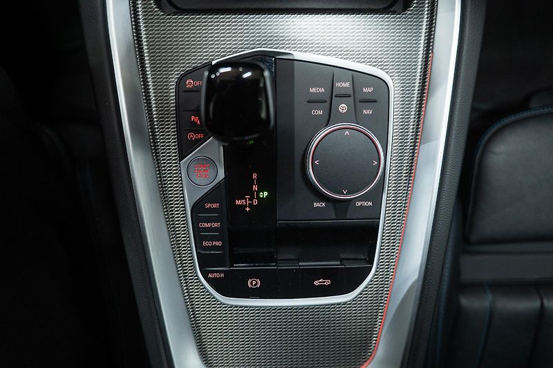 BMW Z4 (2024) ///M40i 250KW 1MAJ CZ TOP STAV - fotka 43 z 54