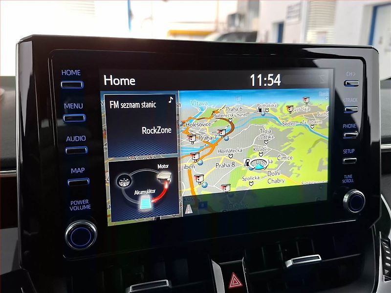 Toyota Corolla (2021) 1.8 Hybrid - fotka 15 z 22