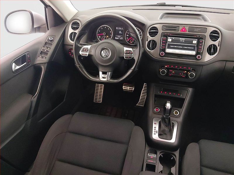 Volkswagen Tiguan (2010) R-Line 2.0 TSI, 4X4, Automat - fotka 7 z 18