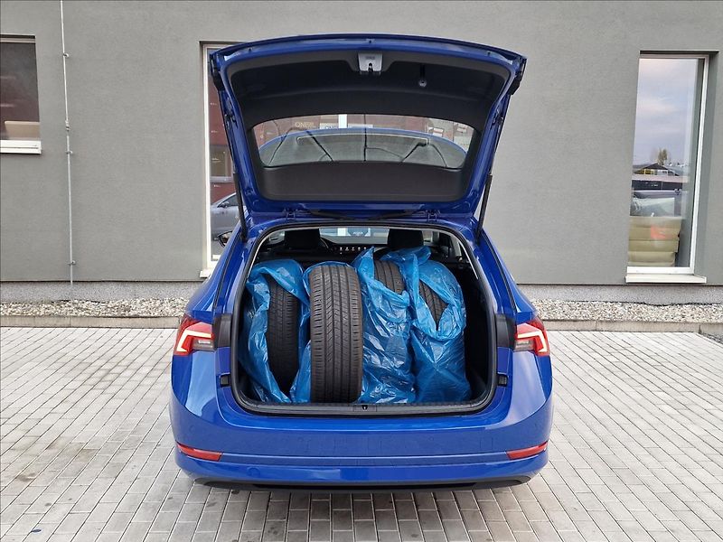 Škoda Octavia 2.0 TDI Style Combi,ČR,1.Maj. - fotka 40 z 50