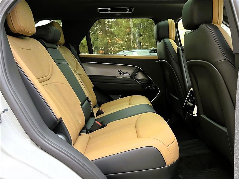 Land Rover Range Rover Sport (2026) 3,0 D250 SE AWD* - fotka 30 z 31