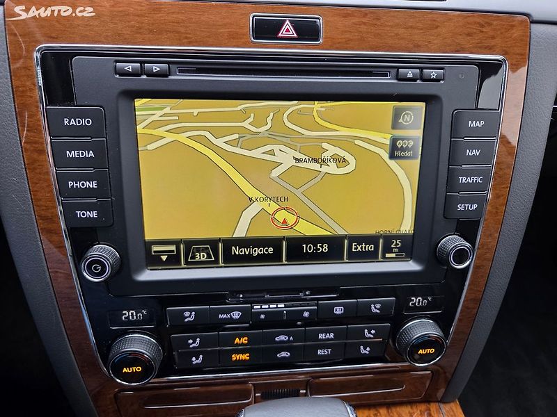 Volkswagen Phaeton (2014) 3.0 TDI 4x4 Automat DPH - fotka 37 z 43