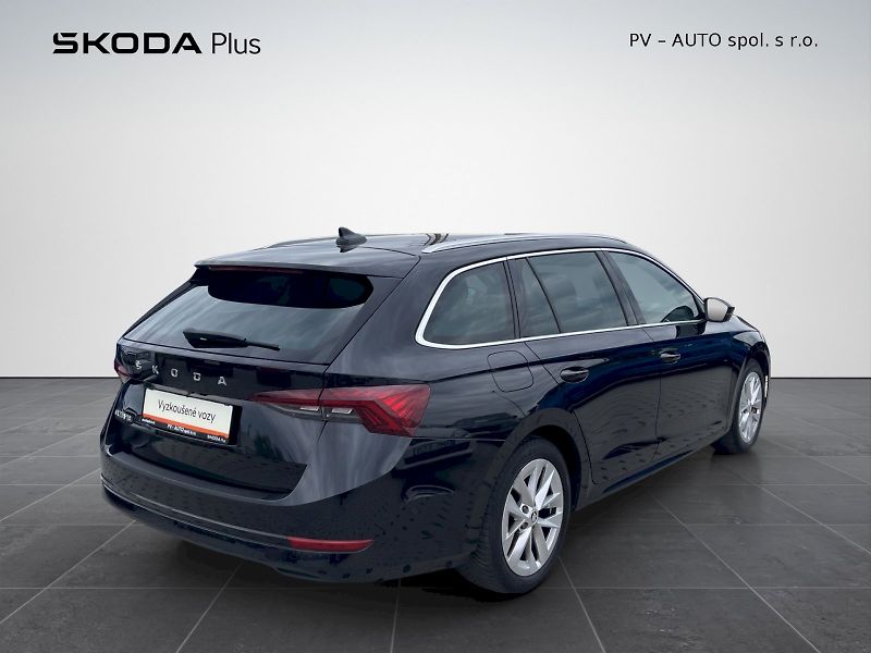 Škoda Octavia (2020) 1.5 TSI 110kW Style Plus combi - fotka 2 z 35