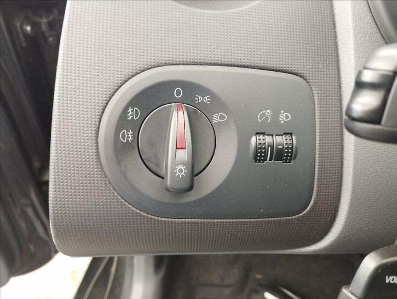 Seat Ibiza 1,4 63KW - fotka 11 z 15