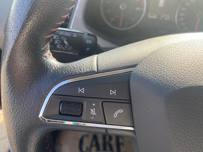 Seat Leon (2013) 1.8 TSi 132kW - fotka 9 z 39