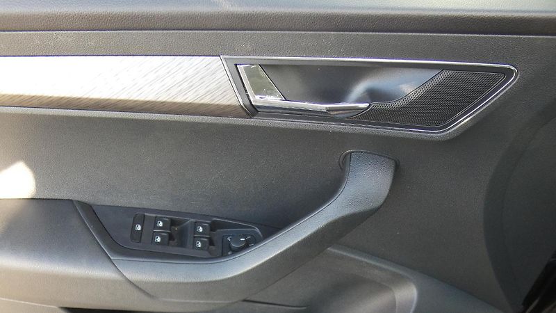 Škoda Karoq 2.0 TDI 110 kW Style 4x4 DSG - fotka 8 z 21