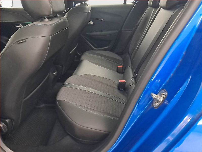 Peugeot 208 (2020) 1.2 PureTech, ČR,1.maj, Kůže - fotka 10 z 20