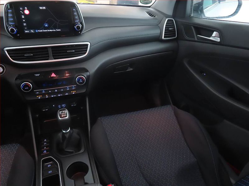 Hyundai Tucson (2020) 1.6 CRDi, Serv.kniha, Navi - fotka 8 z 17