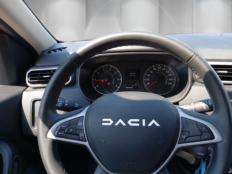 Dacia Duster (2023) 1,5 dCi 84 kW Journey - fotka 17 z 25