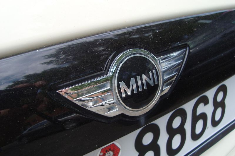 Mini Cooper (2017) 1.5 D, AUTOMAT - fotka 15 z 66