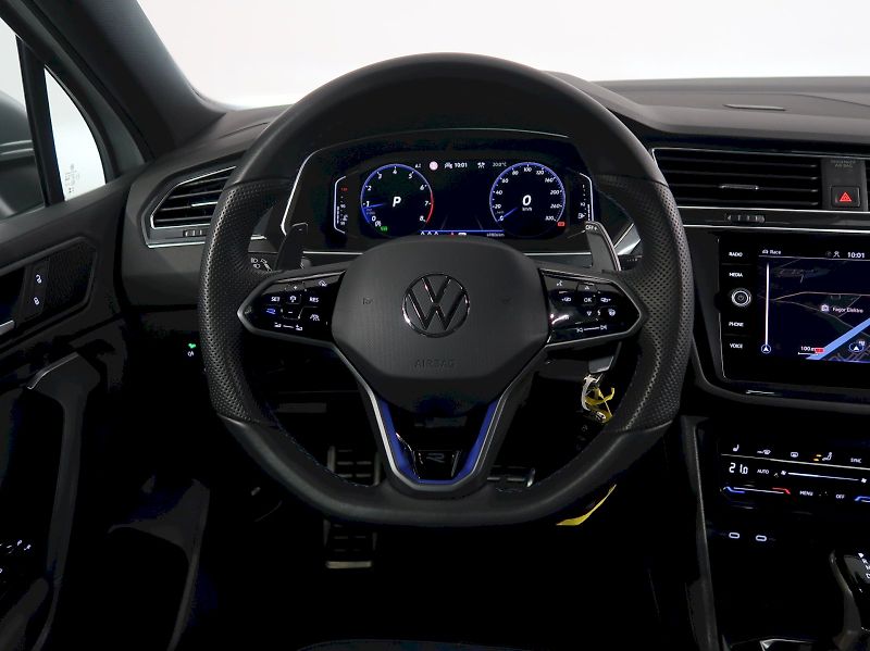 Volkswagen Tiguan (2023) R 2.0TSI 235kW DSG 4x4 - fotka 16 z 38