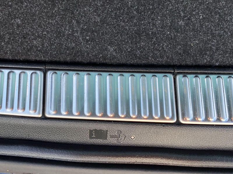 Škoda Superb (2023) Combi 2.0 TDI 4x4 DSG L&K - fotka 30 z 37