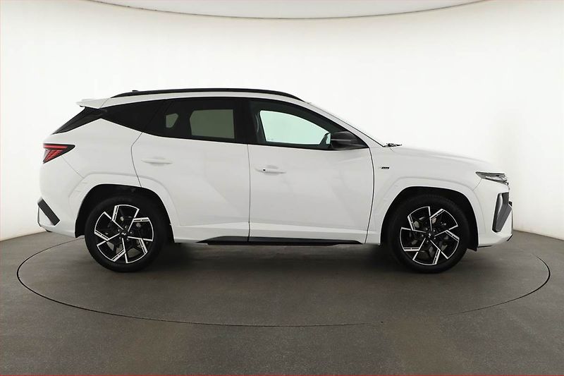 Hyundai Tucson (2025) 1.6 T-GDI - fotka 6 z 20