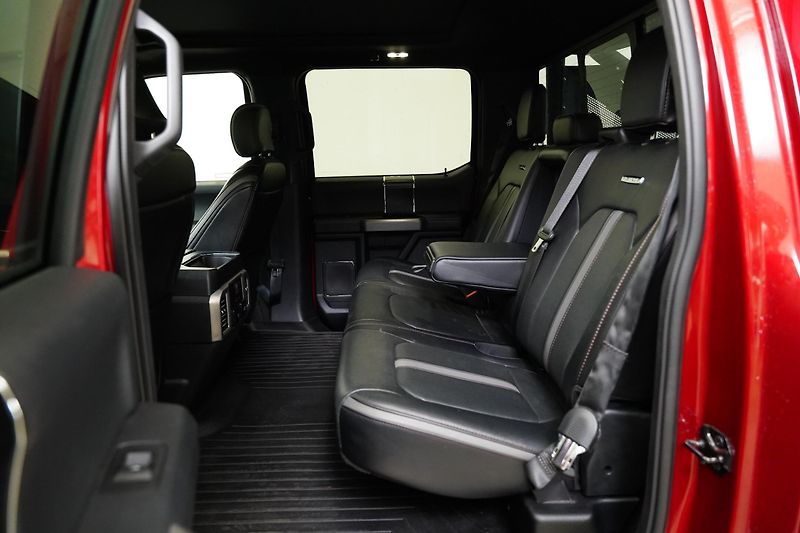Ford F-150 - fotka 24 z 26