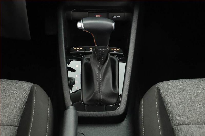 Kia Stonic (2025) 1.0 T-GDI, Automat, ČR,1.maj - fotka 11 z 15