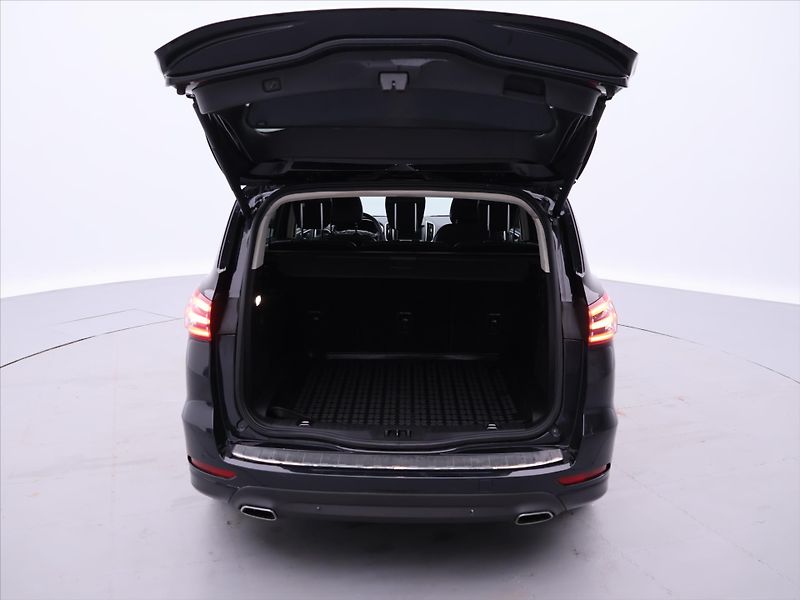 Ford S-MAX 2,0 TDCi 110kW Aut. Titanium - fotka 9 z 28