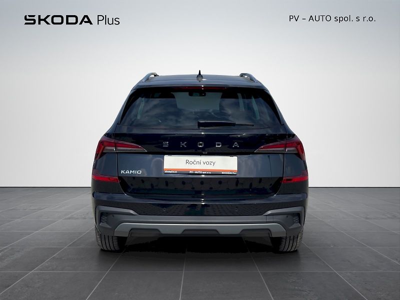 Škoda Kamiq (2025) 1.5 TSI 110kW Top Selection - fotka 30 z 34