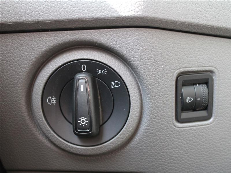 Volkswagen Crafter 2,0 TDi XDR Tažné Zár. 91tkm. - fotka 12 z 21