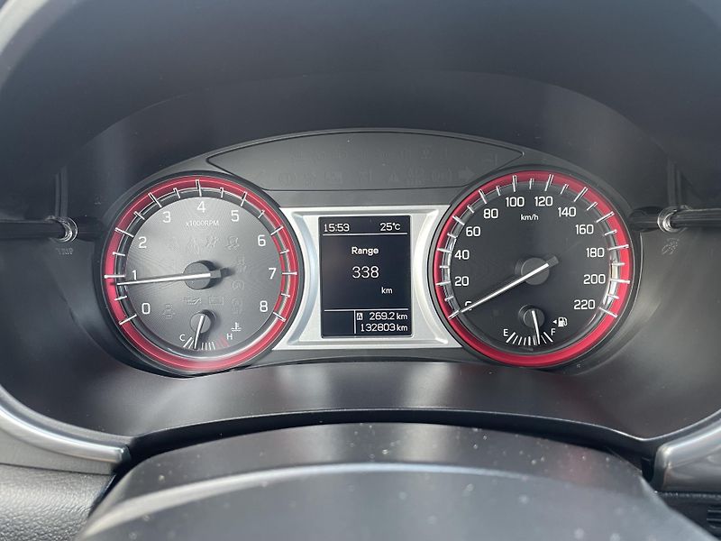 Suzuki Vitara (2017) 1.4 BoosterJet 103 kW - fotka 16 z 31