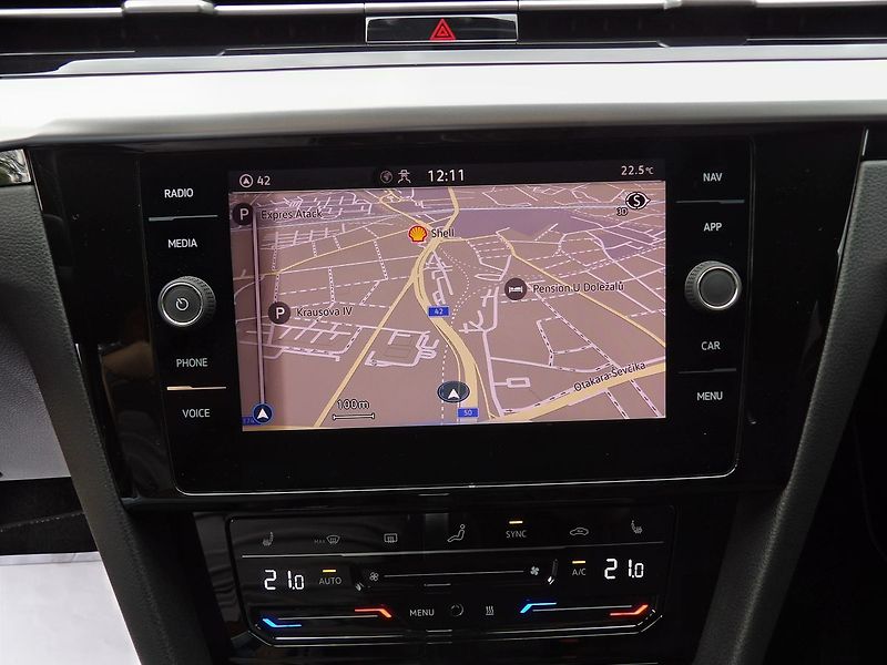 Volkswagen Arteon Shooting Brake 2.0TDI DSG 4Motion Rline Tažné - fotka 8 z 36