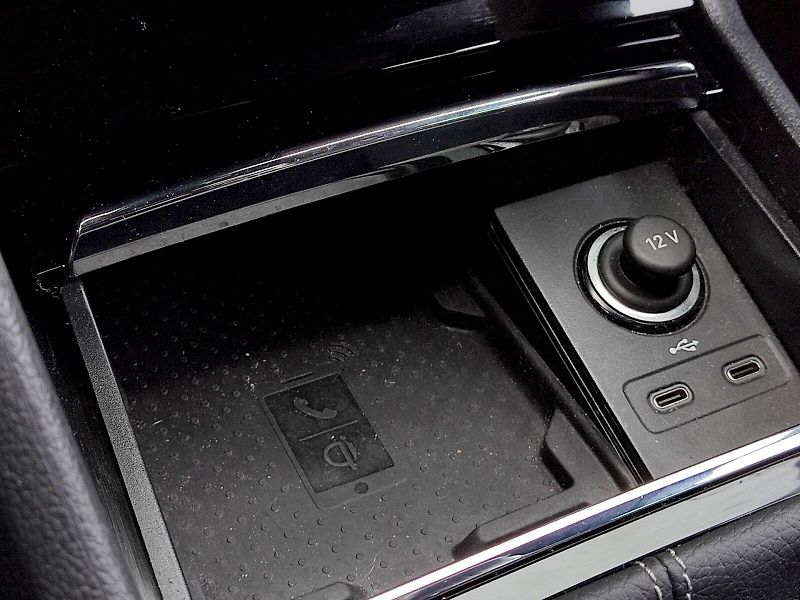 Škoda Karoq (2022) SportLine + 1,5 Tsi 110 Kw - fotka 21 z 36