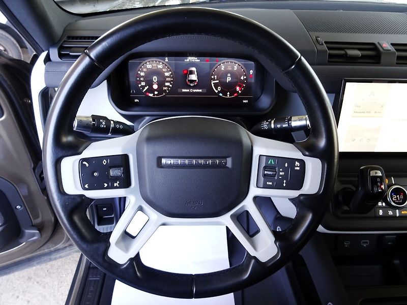 Land Rover Defender 110 D300 221kW Black Packet ČR - fotka 15 z 33