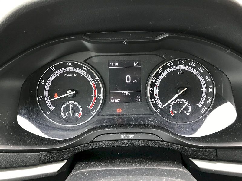 Škoda Karoq (2019) AMBITION TSI 1.5-110KW 6MP - fotka 19 z 24