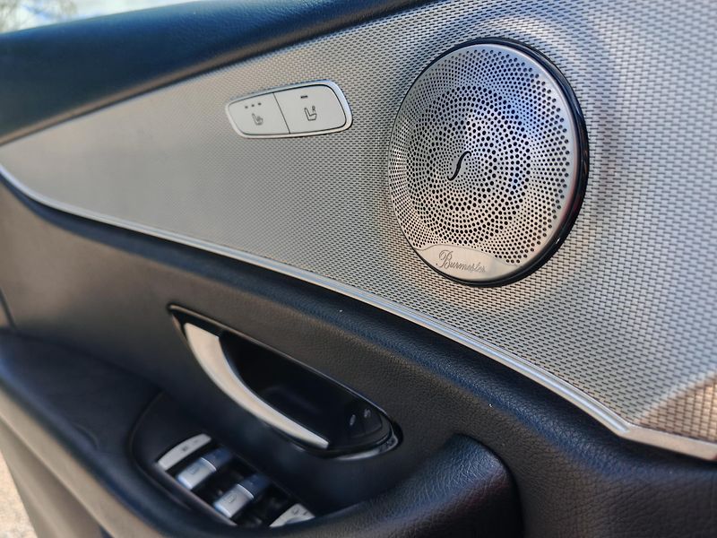 Mercedes-Benz Třídy E (2018) E 200d / poškozen motor - fotka 19 z 23