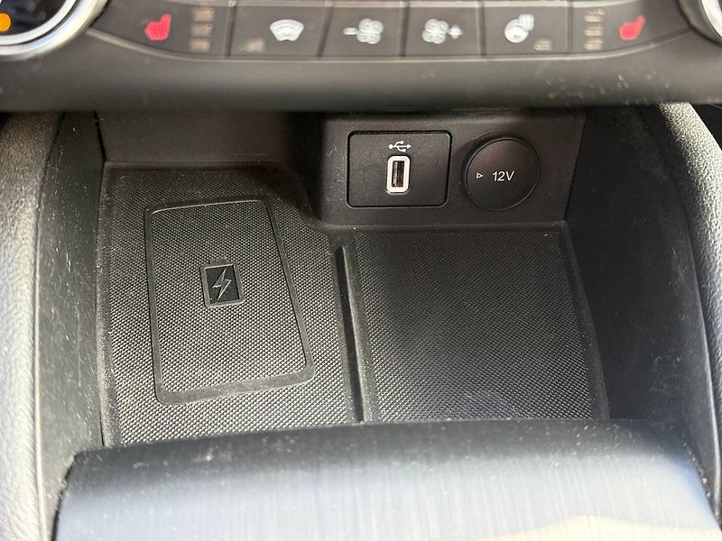 Ford Focus (2019) 2.0 EcoBlue 110 kW Titanium Po - fotka 16 z 22