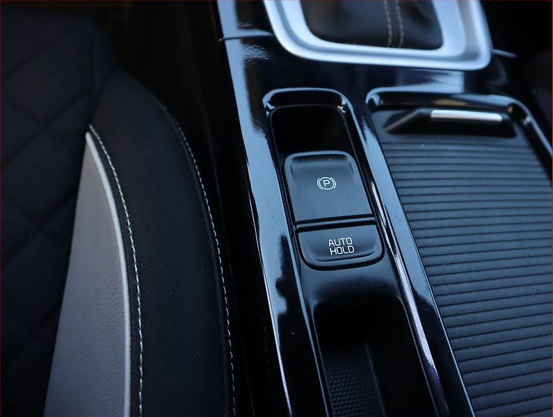 Kia Pro_Ceed (2021) 1.5 T-GDI, Automat, Serv.kniha - fotka 22 z 24