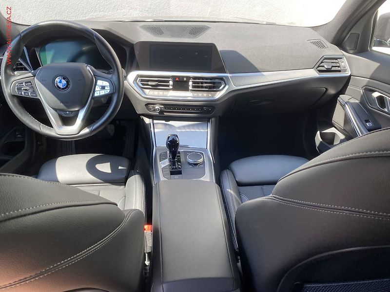 BMW Řada 3 (2022) 2.0d 318d, Sport, AT, LED, - fotka 8 z 22