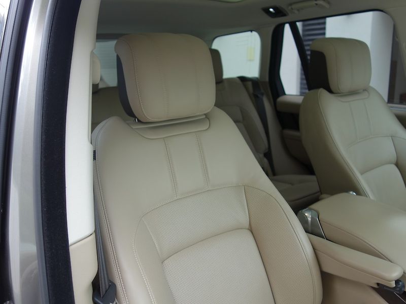 Land Rover Range Rover (2021) D300*VOGUE*50000KM*REZERVACE!! - fotka 18 z 50