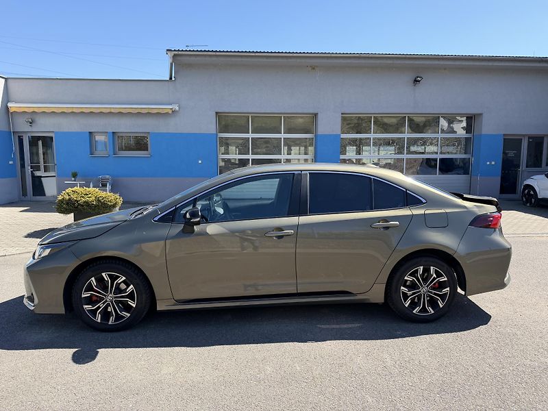 Toyota Corolla 1,5i 92kW automat  - fotka 7 z 20