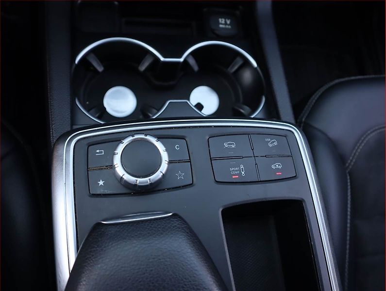 Mercedes-Benz Třídy M (2013) ML 350 BlueTEC, 4X4, Automat - fotka 16 z 19