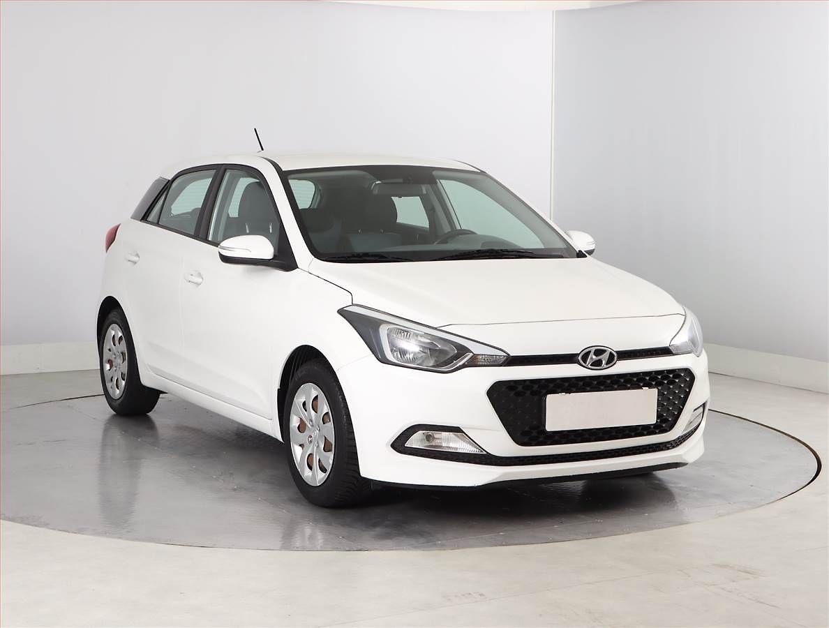 Hyundai i20 1.2, ČR,1.maj