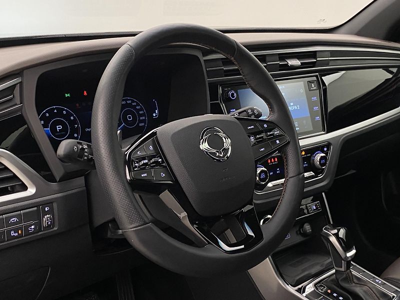 SsangYong Korando 1.5 T-GDI PREMIUM REZERVACE - fotka 18 z 38