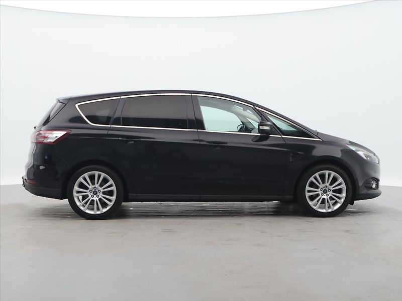 Ford S-MAX 2.0 TDCI 110kW Titanium 7-Míst - fotka 8 z 31