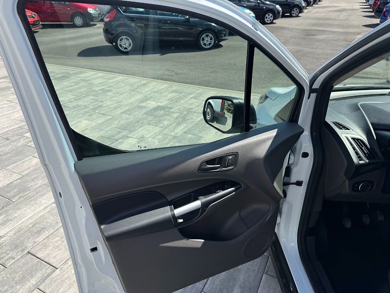 Ford Transit Connect (2023) Trend 1.5 TDCI 74kW L2 - fotka 9 z 27